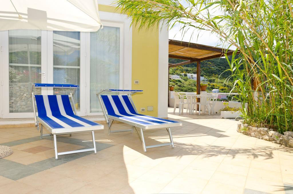 Sunset Village פונזה חדר תמונה