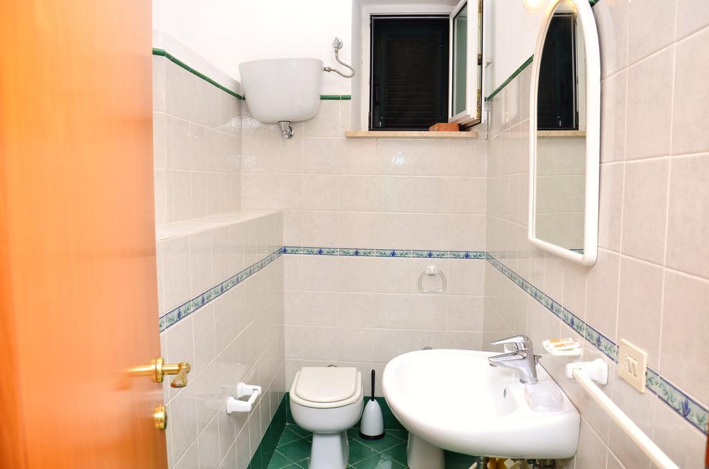 Sunset Village פונזה חדר תמונה